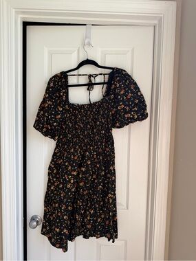 GAP Black Mini Dress with Floral Print and Puff Sleeves